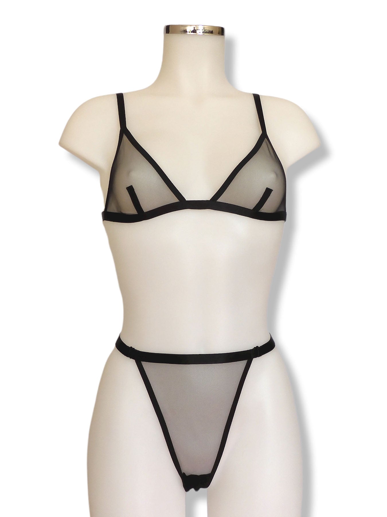 Ava - Schwarzer transparenter Triangel-BH mit passendem Highwaist String von fishbelly Lingerie - handmade in Berlin