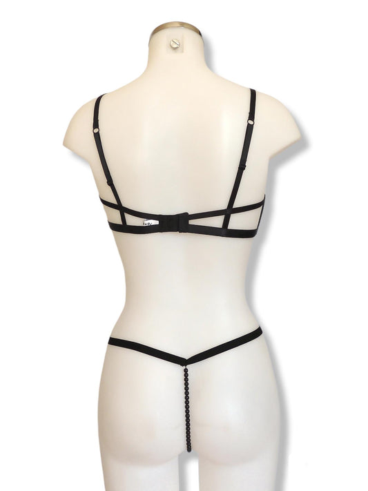 Offener schwarzer Bügel-BH mit Perlen-String Rückansicht| fishbelly handmade Lingerie