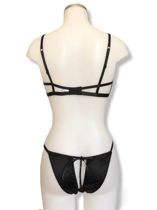Offener schwarzer Bügel-BH mit Satin Perlen-Slip Rückansicht| fishbelly handmade Lingerie