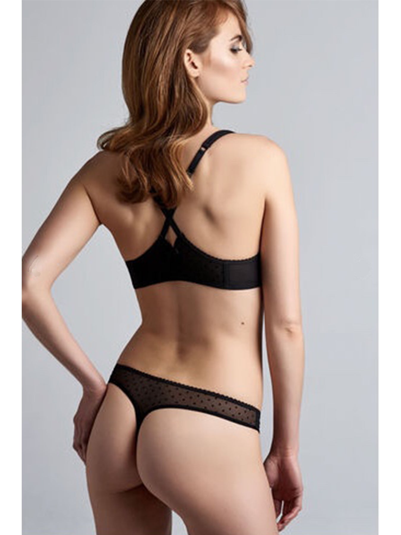 Modell trägt Push Up BH Peekaboo by Marlies Dekkers Rückansicht