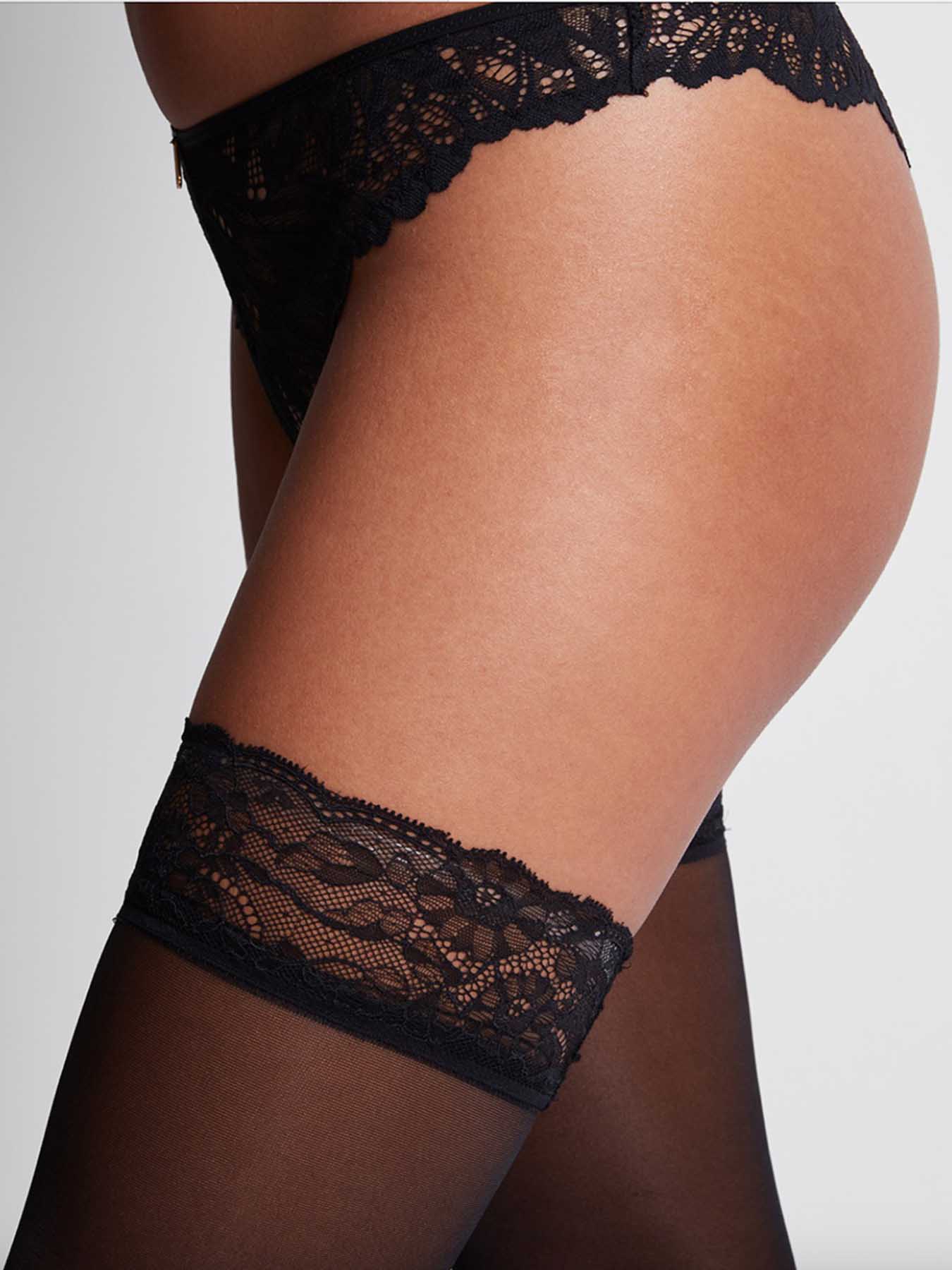 Schwarze halterlose Strümpfe von Aubade aus der Serie  "Les Bas d'Aubade" - Detailansicht Spitzenabschluss