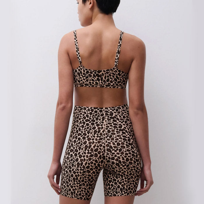 Bügelloses Bustier mit passenden Radlershorts in Leopard Print von Chantelle aus der Dessous-Serie Softstretch - Rückansicht