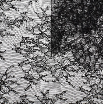 French Knickers made of delicate Chantilly lace in black | handmade