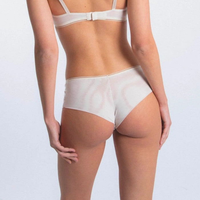 Transparenter cremefarbener Shorty aus der Serie SIN von Maison Lejaby mit feinen Stickereieinsätzen, Rückansicht