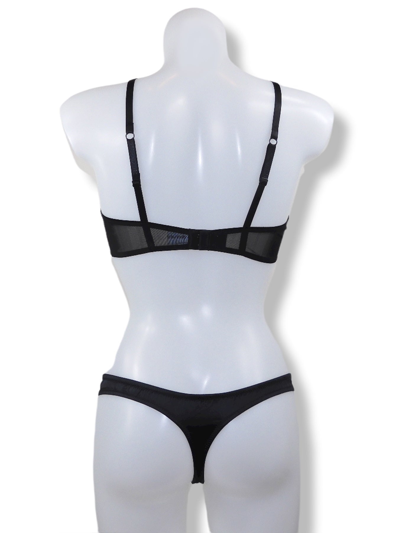 Offener schwarzer Bügel-BH mit Satinschleifchen und passendem Satin String Rückansicht - fishbelly Lingerie handmade in Berlin