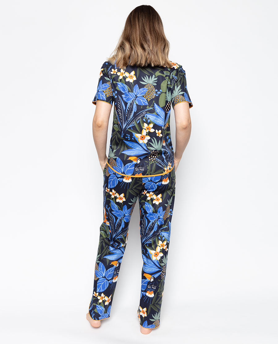 Sierra Pyjama mit Tukan Print
